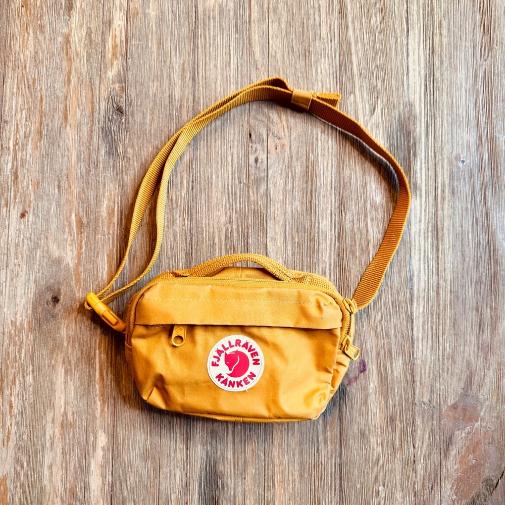 Fjällräven Kånken Ochre Mustard Yellow Hip Pack Fanny Crossbody
